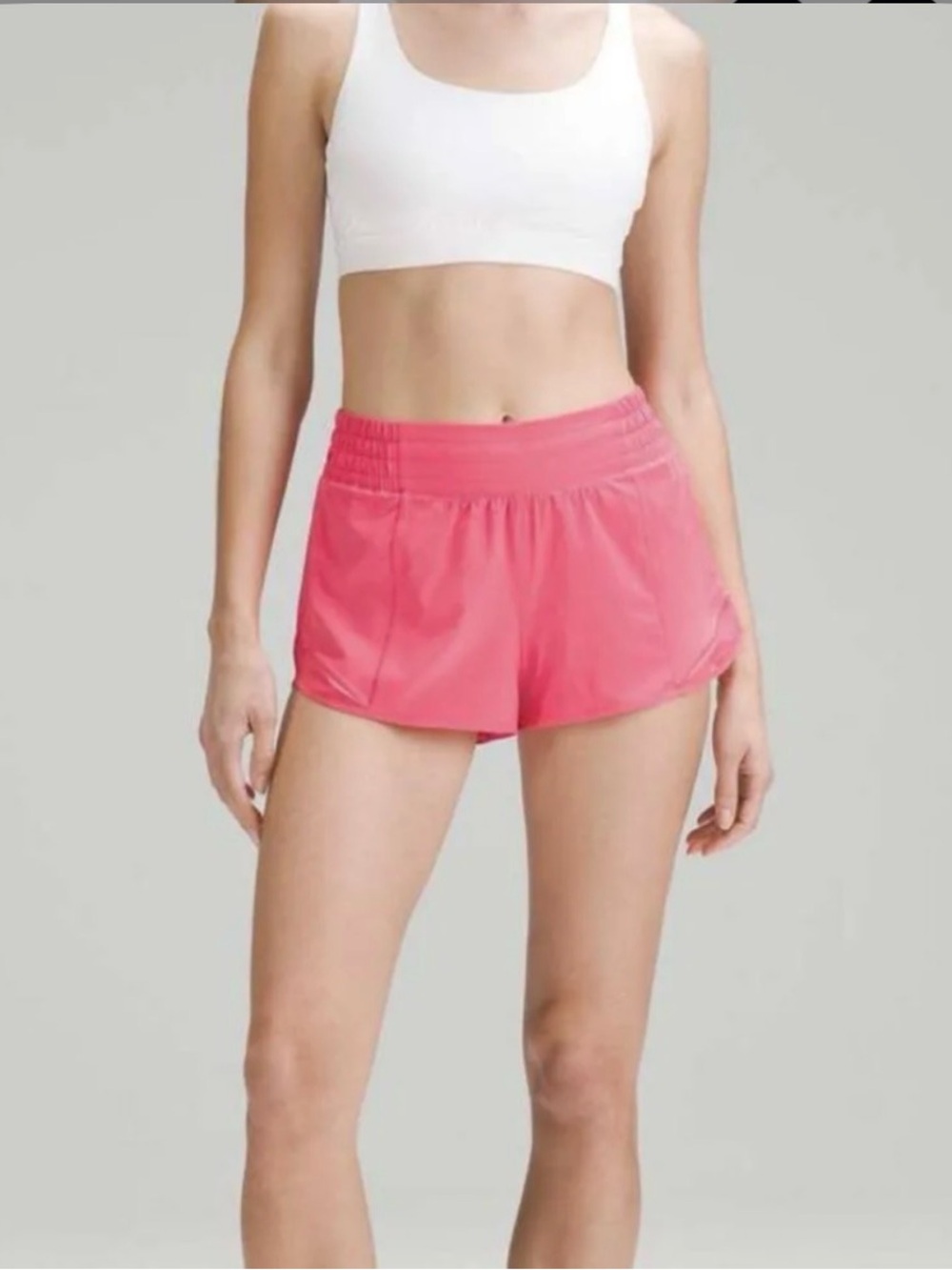 Lululemon Hotty Hot High Rise 2.5 Shorts Size 4 - Lipgloss Pink